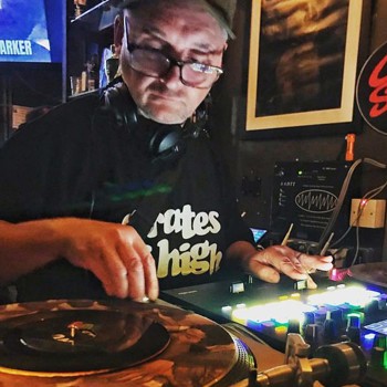 Interview with DJ Nik Weston from Mukatsuku Records